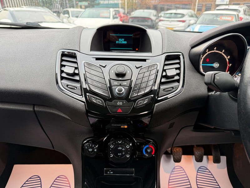 Ford Fiesta 1.0T EcoBoost Zetec Euro 5 (s/s) 5dr 5dr Manual 2014