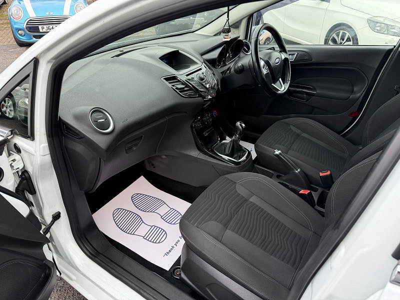 Ford Fiesta 1.0T EcoBoost Zetec Euro 5 (s/s) 5dr 5dr Manual 2014