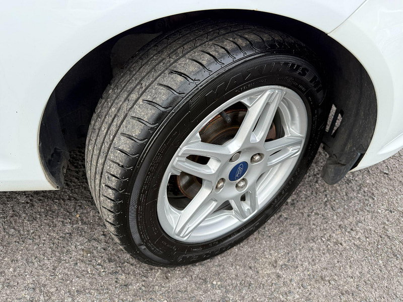 Ford Fiesta 1.0T EcoBoost Zetec Euro 5 (s/s) 5dr 5dr Manual 2014