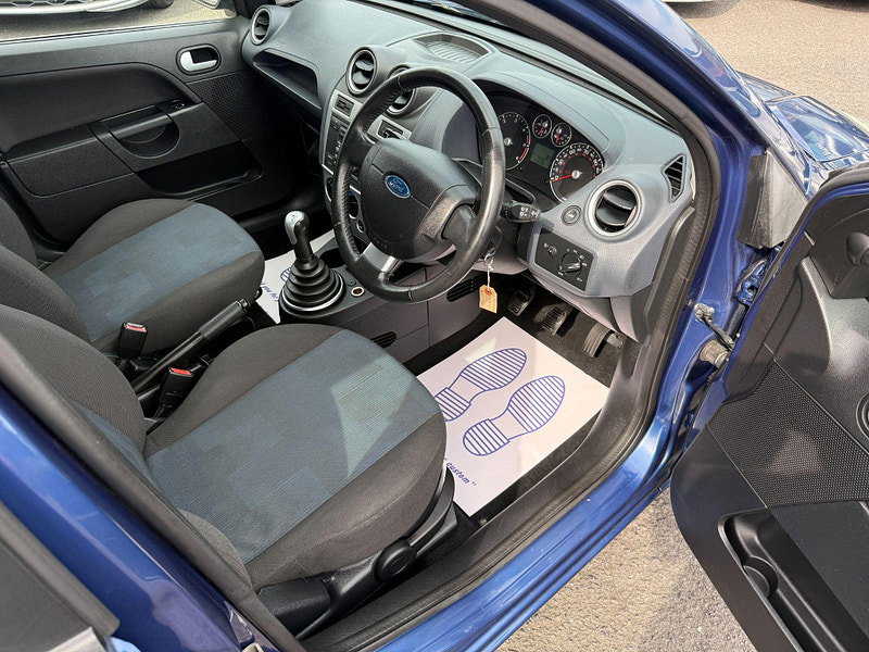 Ford Fiesta 1.4 TD Zetec Climate 5dr 5dr Manual 2008