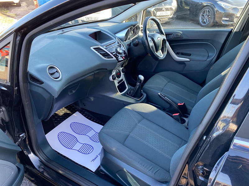 Ford Fiesta 1.4 Titanium 5dr 5dr Manual 2010