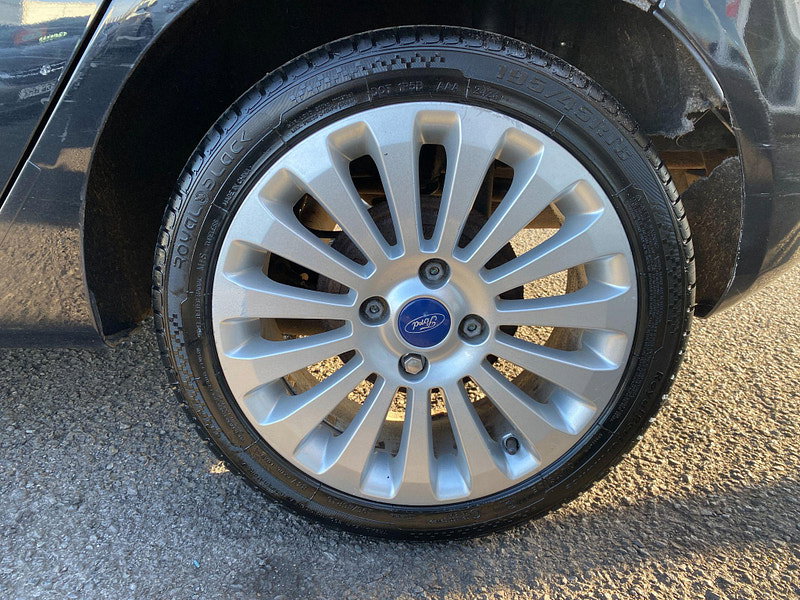 Ford Fiesta 1.4 Titanium 5dr 5dr Manual 2010