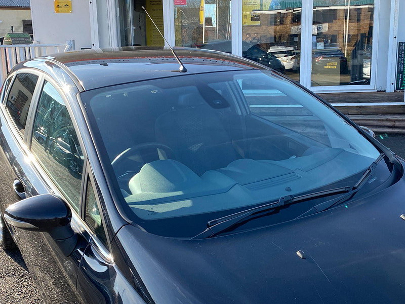 Ford Fiesta 1.4 Titanium 5dr 5dr Manual 2010