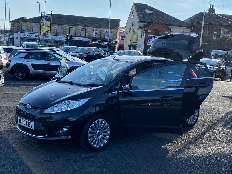 Ford Fiesta 1.4 Titanium 5dr 5dr Manual 2010