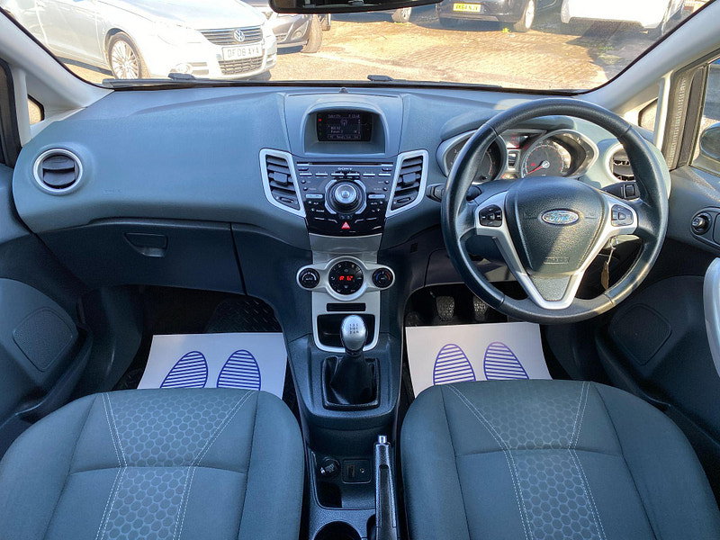 Ford Fiesta 1.4 Titanium 5dr 5dr Manual 2010