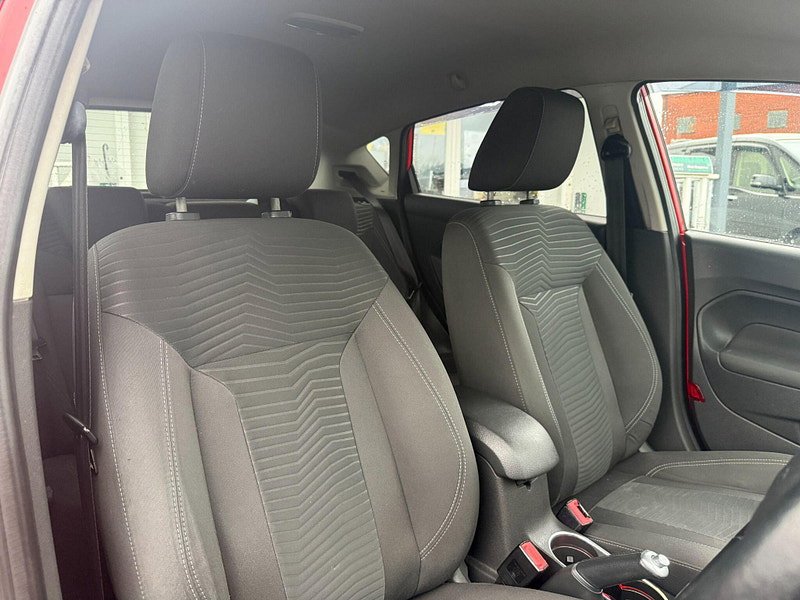 Ford Fiesta 1.6 Titanium Powershift Euro 5 5dr 5dr Automatic 2013