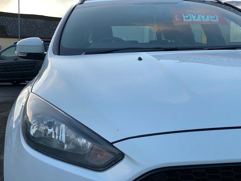 Ford Focus 1.0T EcoBoost ST-Line Auto Euro 6 (s/s) 5dr 5dr Automatic 2017