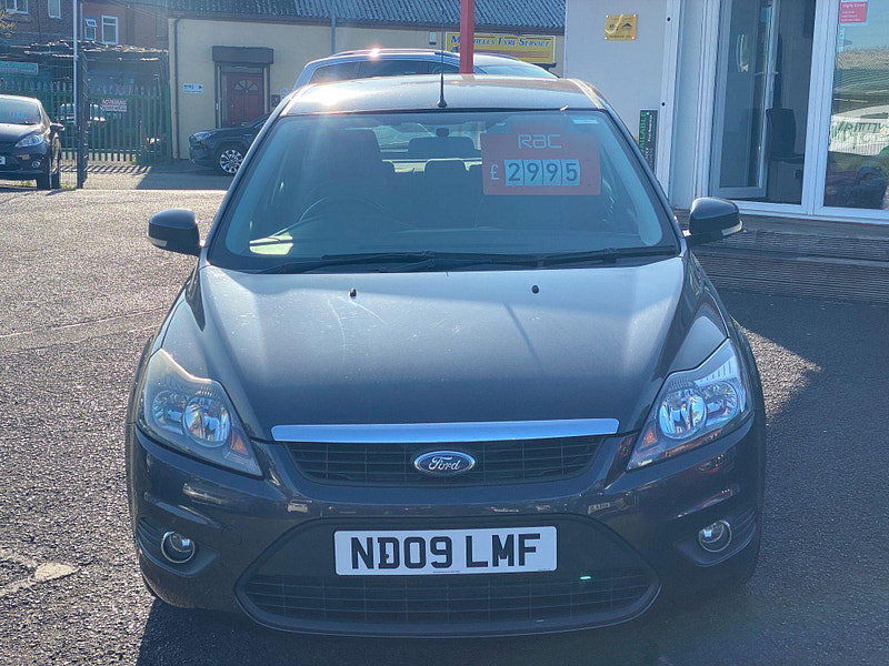 Ford Focus 1.6 Zetec 5dr 5dr Manual 2009