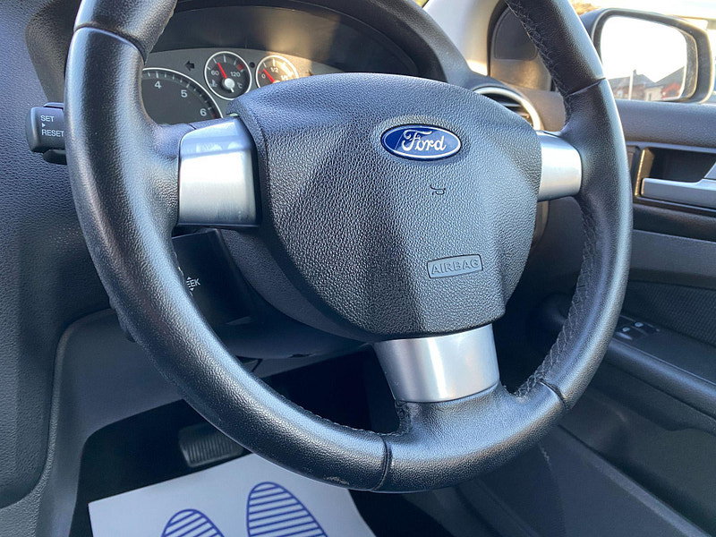 Ford Focus 1.6 Zetec Climate 5dr 5dr Automatic 2006