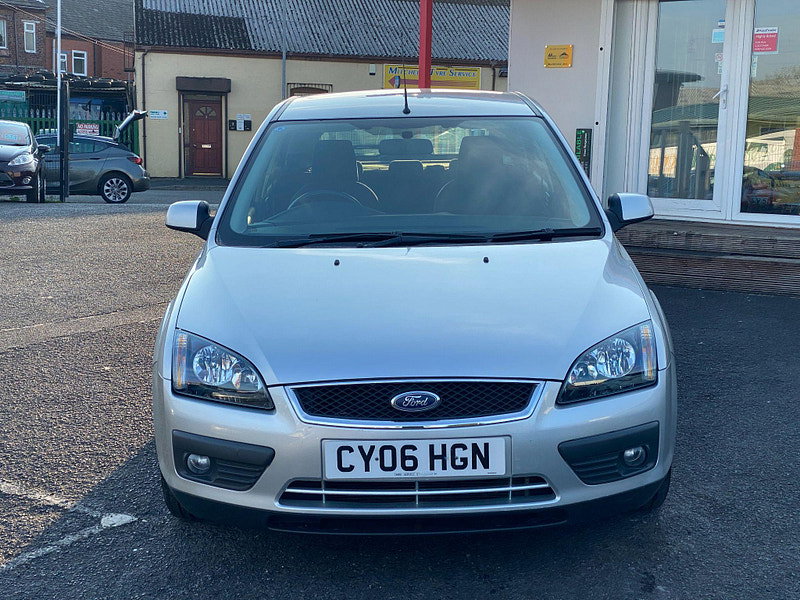 Ford Focus 1.6 Zetec Climate 5dr 5dr Automatic 2006