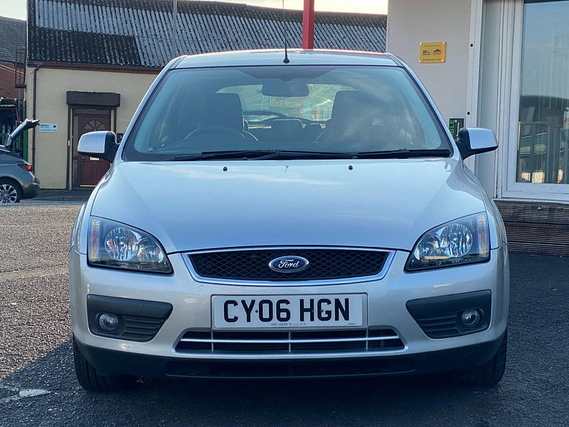 Ford Focus 1.6 Zetec Climate 5dr 5dr Automatic 2006
