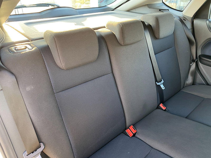 Ford Focus 1.6 Zetec Climate 5dr 5dr Automatic 2006
