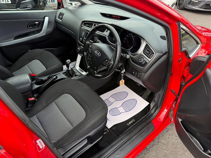 Kia Ceed 1.6 CRDi EcoDynamics 2 Sportswagon Euro 5 (s/s) 5dr 5dr Manual 2015