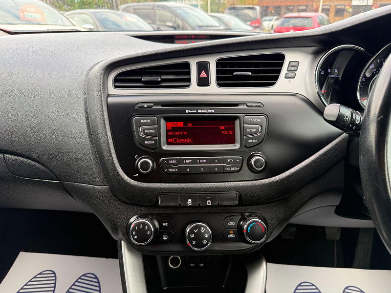 Kia Ceed 1.6 CRDi EcoDynamics 2 Sportswagon Euro 5 (s/s) 5dr 5dr Manual 2015