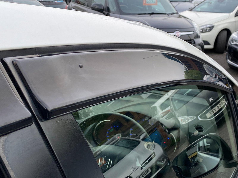 Honda Fit  5dr Automatic 2012