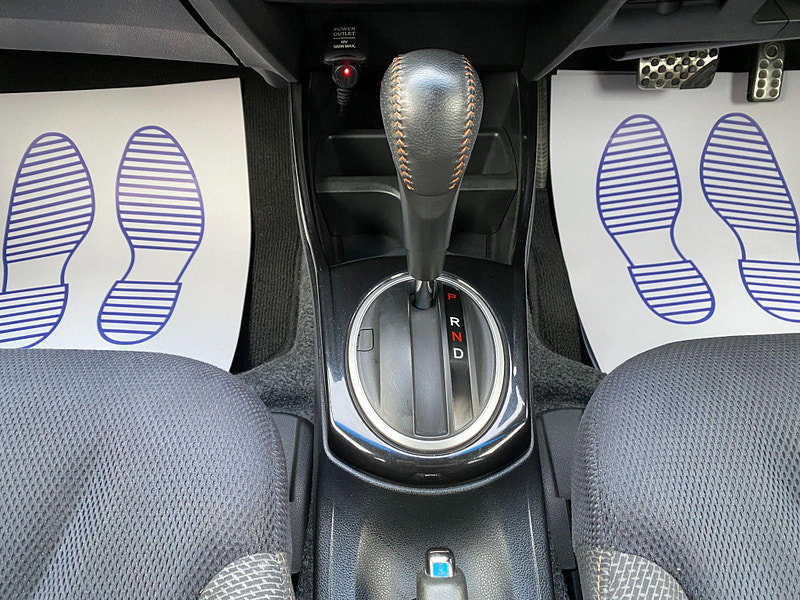 Honda Fit  5dr Automatic 2012