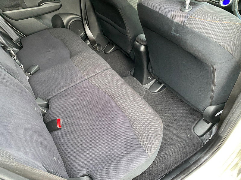 Honda Fit  5dr Automatic 2012
