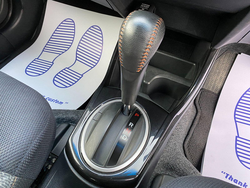Honda Fit  5dr Automatic 2012