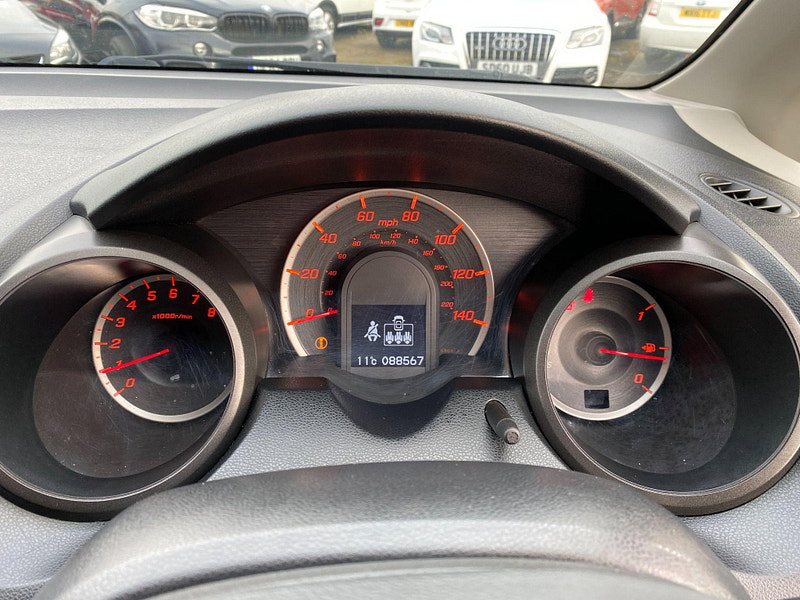 Honda Jazz 1.4 i-VTEC ES CVT Euro 5 5dr 5dr Automatic 2012