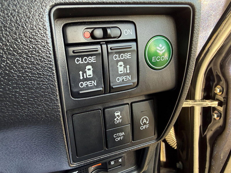 Honda Odyssey 2.4i V-TEC ABSOLUTE ADVANCE AUTO 8 SEATS 5dr Automatic 2013