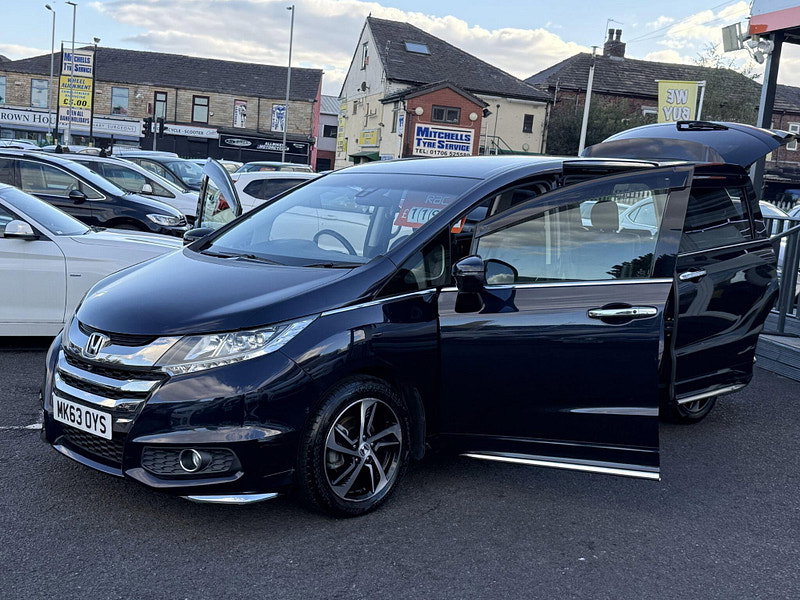 Honda Odyssey 2.4i V-TEC ABSOLUTE ADVANCE AUTO 8 SEATS 5dr Automatic 2013