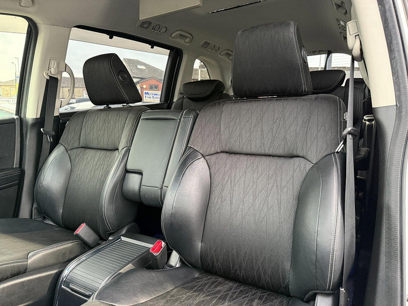 Honda Odyssey ABSOLUTE 2LT PETROL HYBRID 7 SEATS 5dr Automatic 2016
