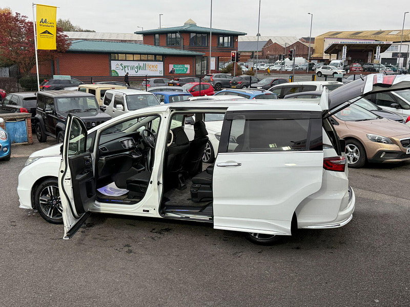 Honda Odyssey ABSOLUTE 2LT PETROL HYBRID 7 SEATS 5dr Automatic 2016