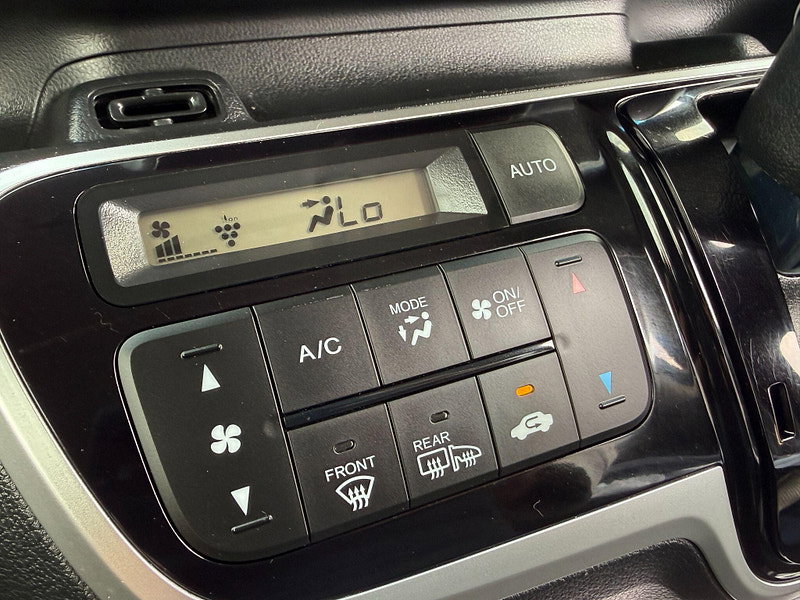 Honda N-Box G SPECIAL EDITION SS PACKAGE 660CC 5dr Automatic 2017