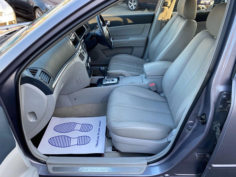 Hyundai Sonata 2.4 CDX 4dr 4dr Automatic 2005