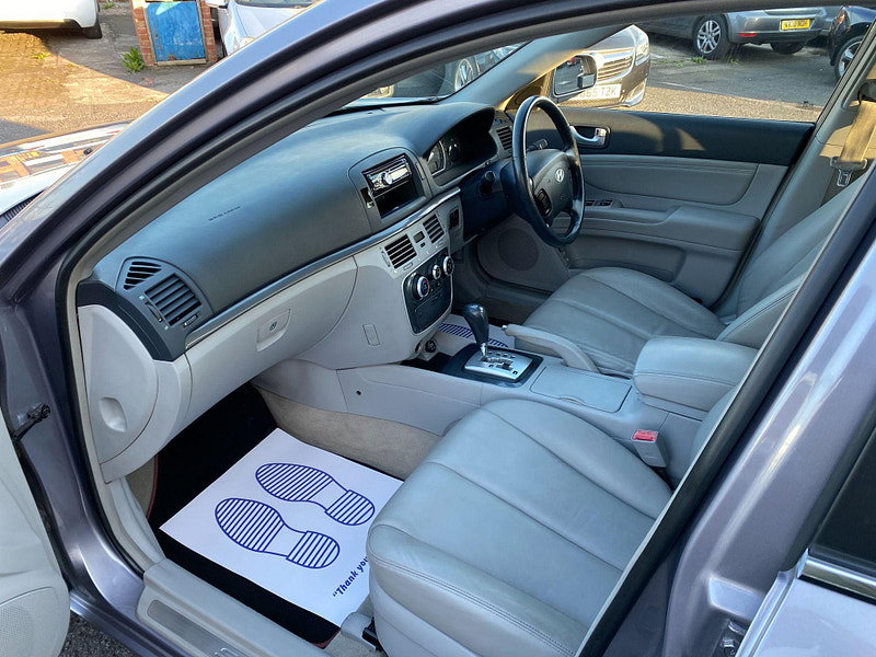Hyundai Sonata 2.4 CDX 4dr 4dr Automatic 2005