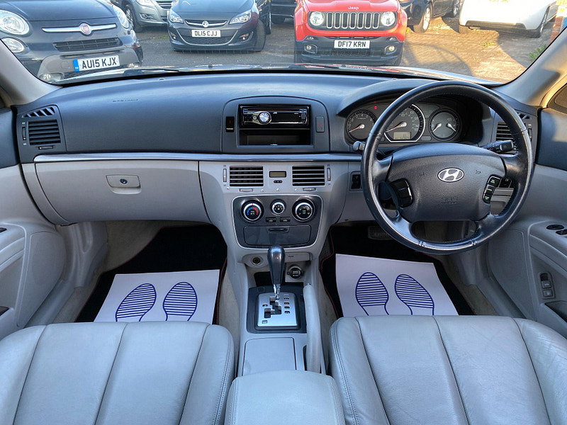 Hyundai Sonata 2.4 CDX 4dr 4dr Automatic 2005