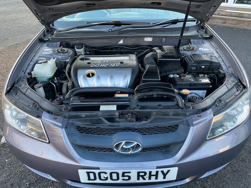 Hyundai Sonata 2.4 CDX 4dr 4dr Automatic 2005