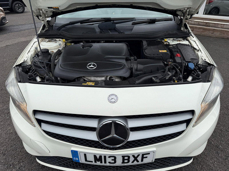 Mercedes-Benz A Class 1.6 A180 BlueEfficiency Euro 6 (s/s) 5dr 5dr Manual 2013