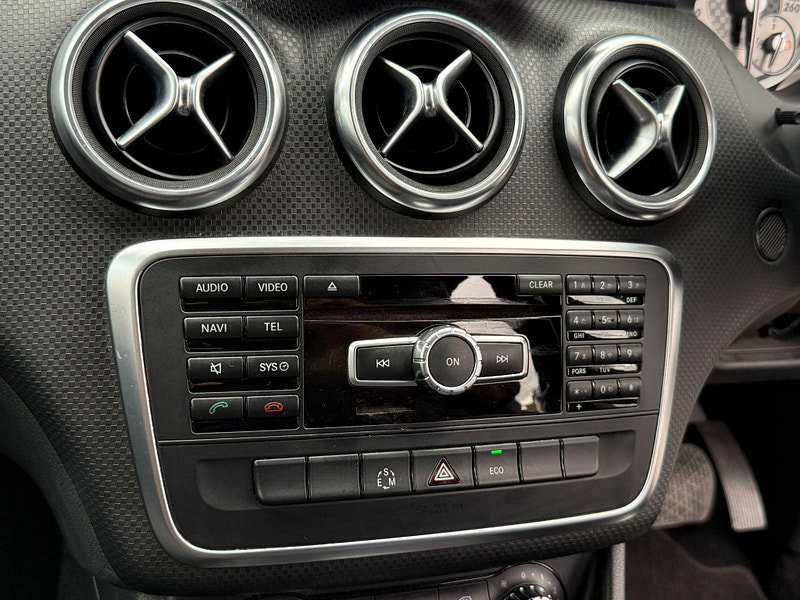 Mercedes-Benz A Class 1.6 A200 BlueEfficiency Sport 7G-DCT Euro 6 (s/s) 5dr 5dr Automatic 2013