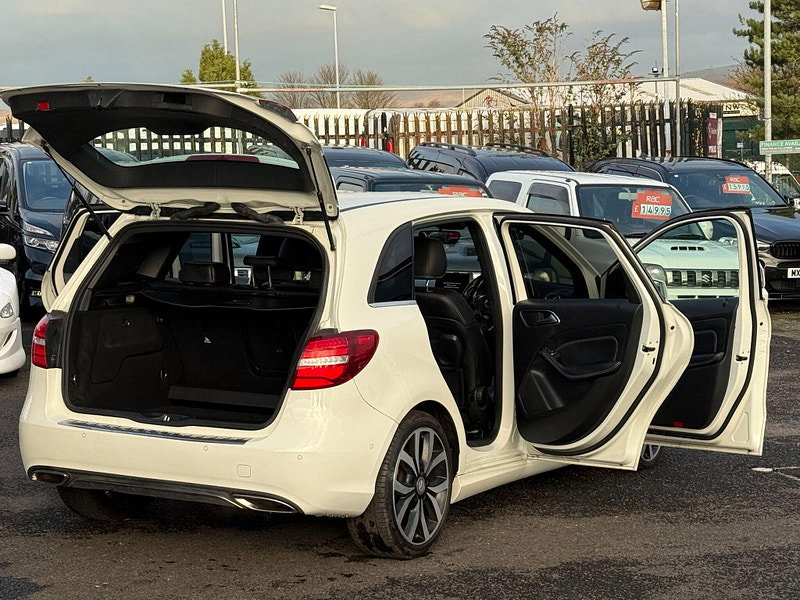 Mercedes-Benz B Class 1.6 B180 Exclusive Edition (Plus) 7G-DCT Euro 6 (s/s) 5dr 5dr Automatic 2018