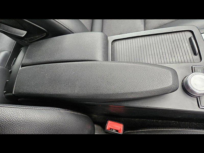 Mercedes-Benz C Class 1.6 C180K BlueEfficiency Sport Auto Euro 4 5dr 5dr Automatic 2009