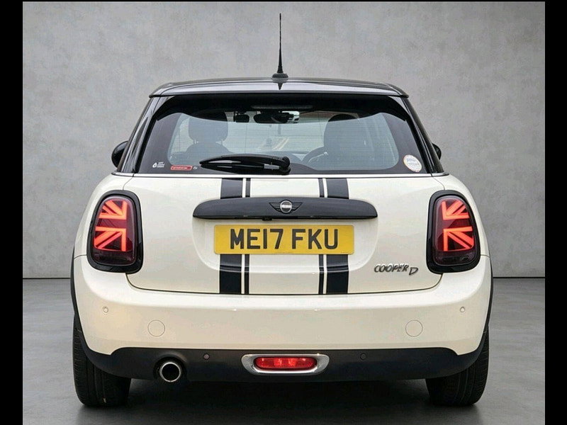 MINI Hatch 1.5 Cooper D Auto Euro 6 (s/s) 5dr 5dr Automatic 2017