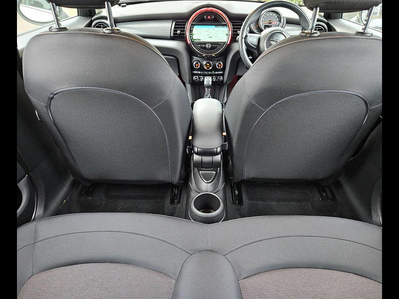 MINI Hatch 1.5 Cooper D Auto Euro 6 (s/s) 5dr 5dr Automatic 2017