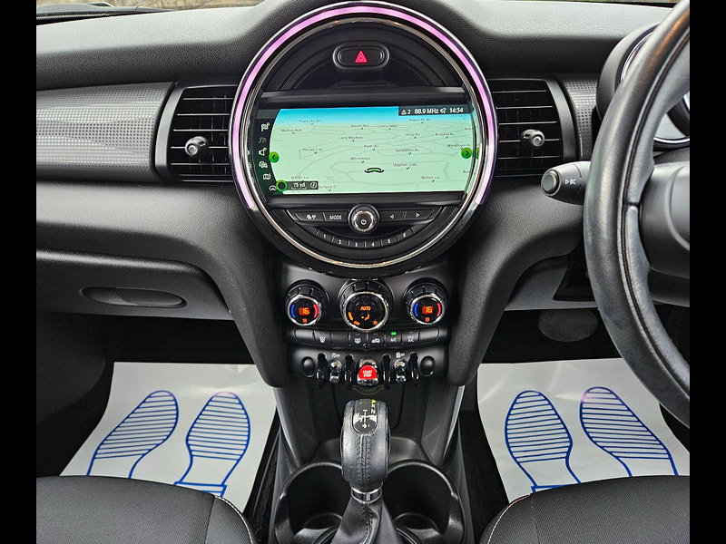 MINI Hatch 1.5 Cooper D Auto Euro 6 (s/s) 5dr 5dr Automatic 2017
