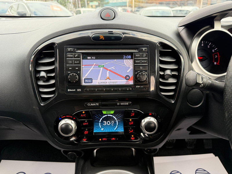Nissan Juke 1.6 Acenta Premium Euro 5 (s/s) 5dr 5dr Manual 2012