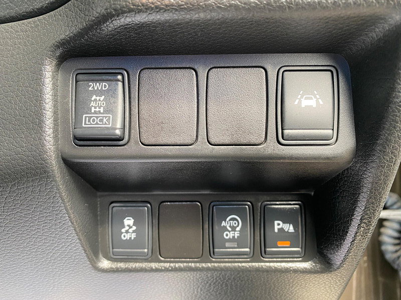 Nissan Qashqai 1.6 dCi Tekna 4WD Euro 6 (s/s) 5dr 5dr Manual 2015