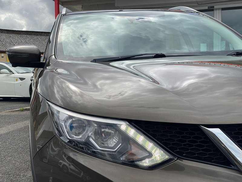 Nissan Qashqai 1.6 dCi Tekna 4WD Euro 6 (s/s) 5dr 5dr Manual 2015