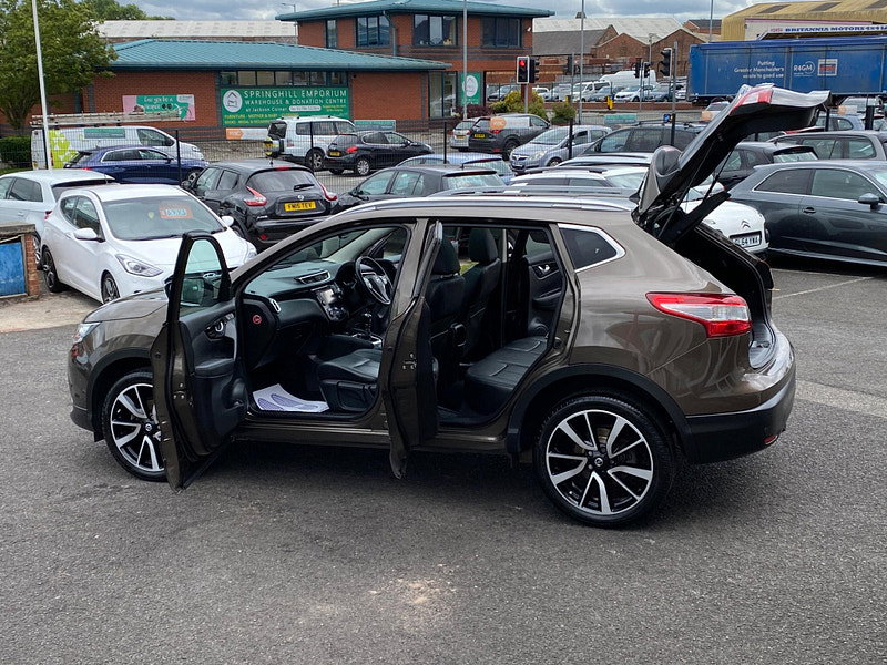 Nissan Qashqai 1.6 dCi Tekna 4WD Euro 6 (s/s) 5dr 5dr Manual 2015
