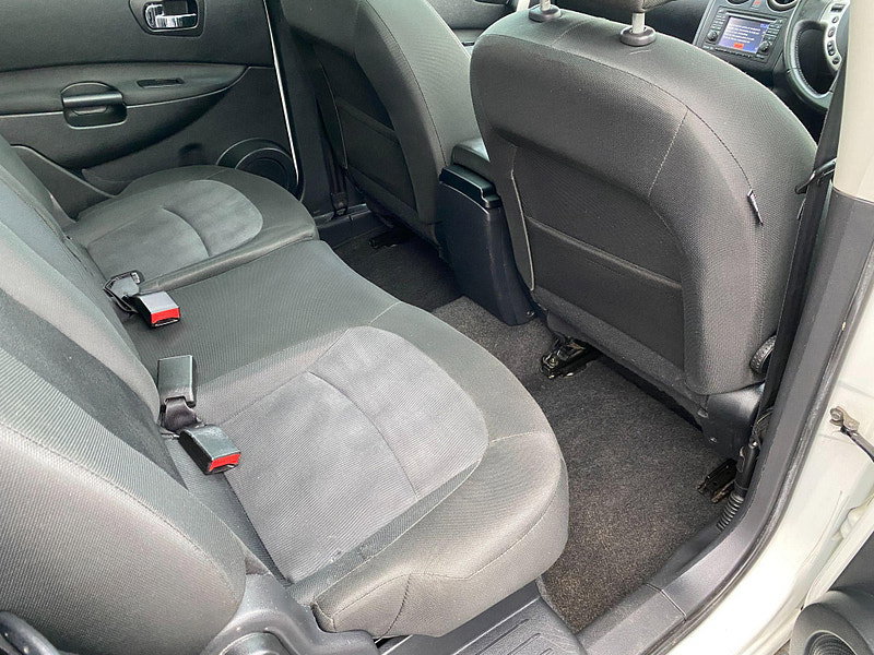 Nissan Qashqai+2 2.0 Acenta 2WD Euro 5 5dr 5dr Manual 2011
