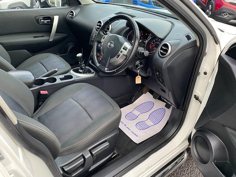 Nissan Qashqai+2 2.0 Acenta 2WD Euro 5 5dr 5dr Manual 2011