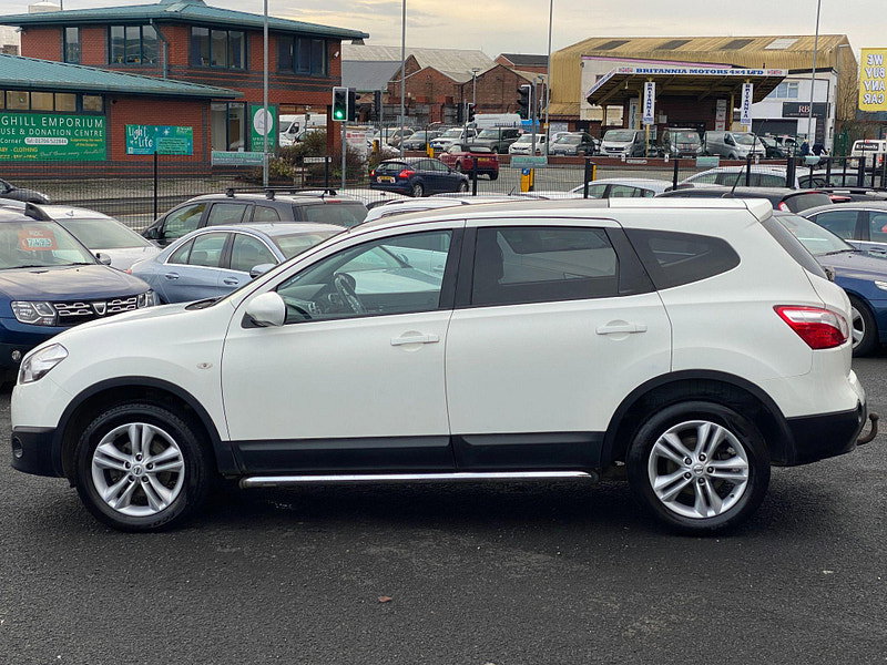 Nissan Qashqai+2 2.0 Acenta 2WD Euro 5 5dr 5dr Manual 2011