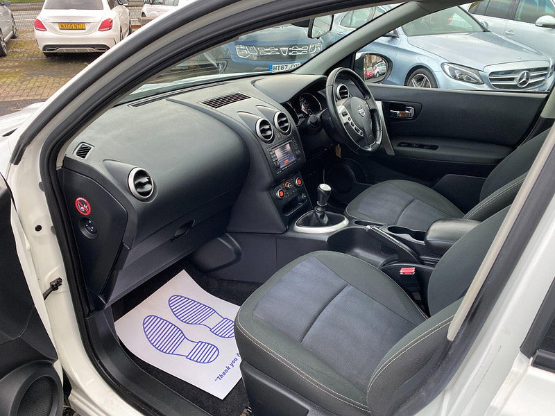 Nissan Qashqai+2 2.0 Acenta 2WD Euro 5 5dr 5dr Manual 2011