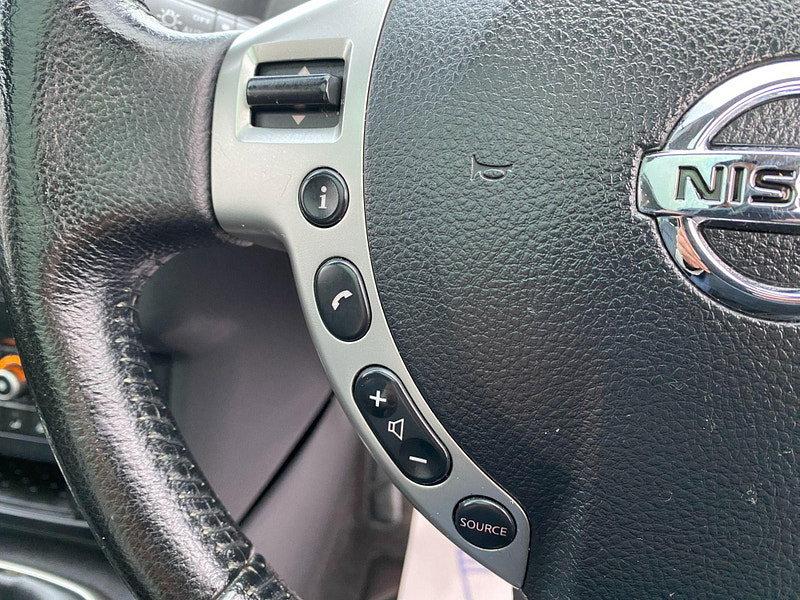 Nissan Qashqai+2 2.0 Acenta 2WD Euro 5 5dr 5dr Manual 2011
