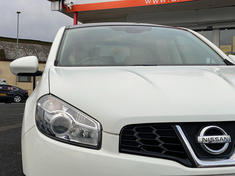 Nissan Qashqai+2 2.0 Acenta 2WD Euro 5 5dr 5dr Manual 2011