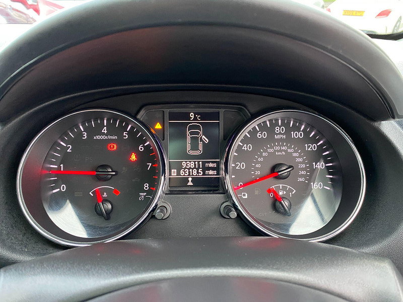 Nissan Qashqai+2 2.0 Acenta 2WD Euro 5 5dr 5dr Manual 2011